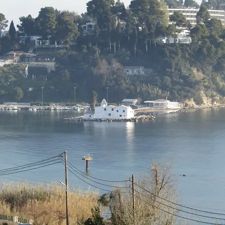 Corfu Story פראמה